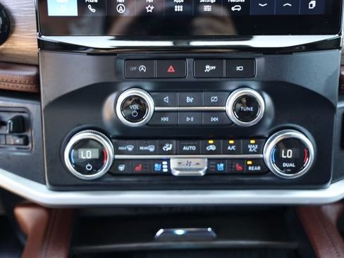 Used 2024 Ford Expedition Max Limited w/ Excursion Package AWD/4WD image 20