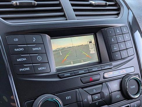 Used 2017 Ford Explorer XLT FWD image 20