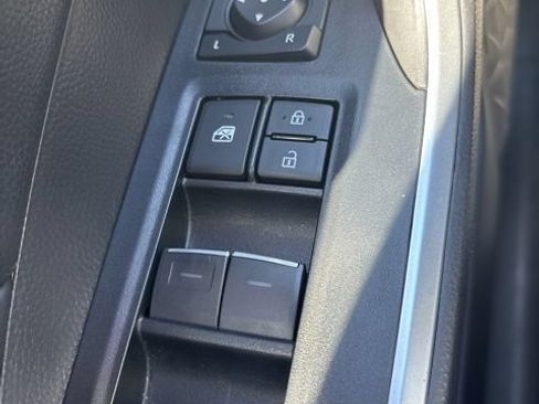 Used 2025 Toyota RAV4 XLE w/ Convenience Package FWD image 16