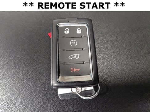 Used 2024 Jeep Grand Cherokee L Altitude image 8