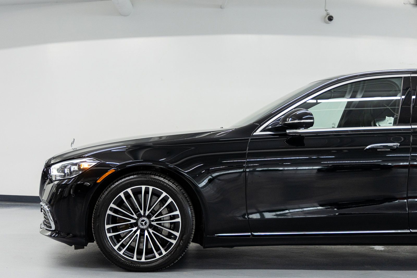 Used 2024 Mercedes-Benz S 580 4MATIC Sedan image 12