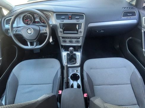 Used 2015 Volkswagen Golf Launch Edition FWD image 23