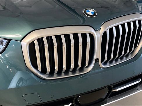 Used 2024 BMW X5 sDrive40i w/ Premium Package image 30