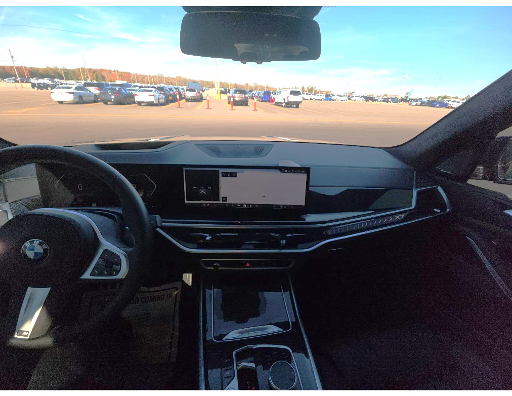 Used 2024 BMW X7 xDrive40i w/ M Sport Package AWD/4WD image 11