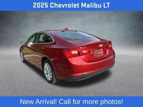 Used 2025 Chevrolet Malibu LT FWD image 4