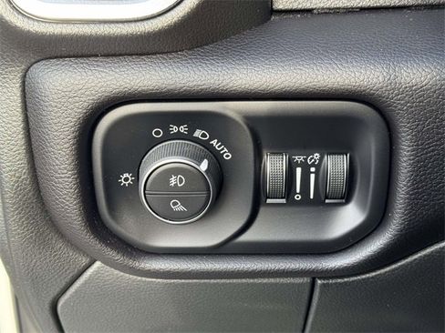 Used 2022 RAM 2500 Laramie image 8