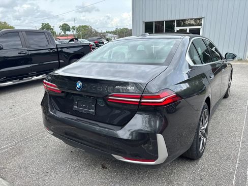 Used 2024 BMW i5 eDrive40i RWD image 9