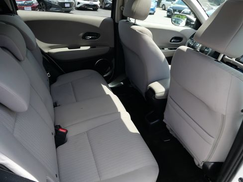 Used 2018 Honda HR-V EX image 23