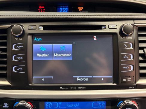 Used 2018 Toyota Highlander XLE FWD image 21