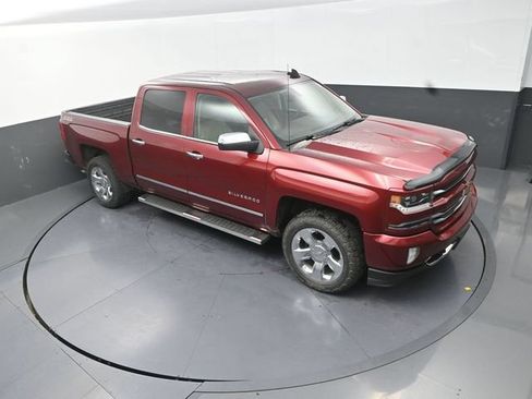Used 2016 Chevrolet Silverado 1500 LTZ Z71 w/ LTZ Plus Package AWD/4WD image 23