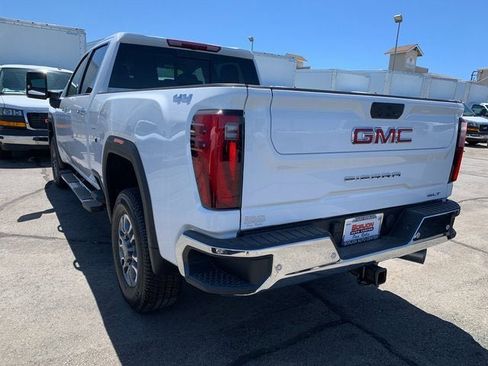 New 2025 GMC Sierra 3500 SLT w/ SLT Premium Package image 9