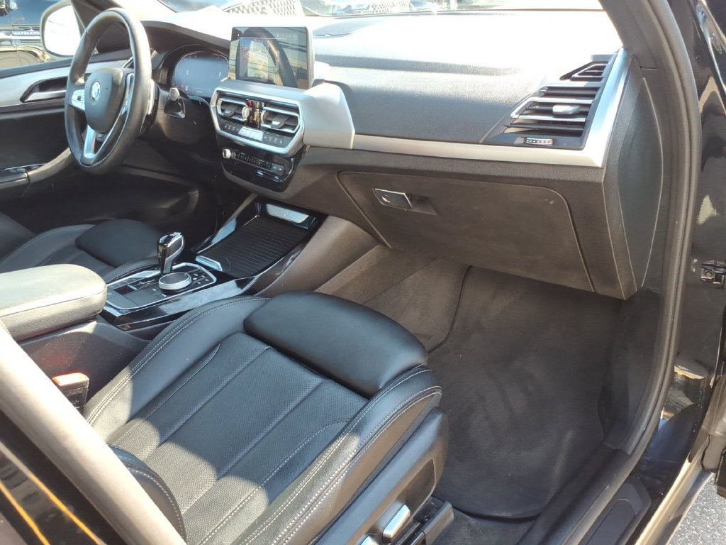 Used 2022 BMW X3 xDrive30i AWD/4WD image 9