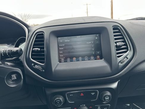 Used 2021 Jeep Compass Latitude w/ Sun and Sound Group AWD/4WD image 51