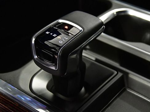 Used 2024 GMC Sierra 1500 Elevation w/ Elevation Premium Package image 26