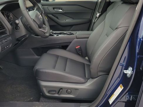 New 2026 Nissan Rogue SV image 9