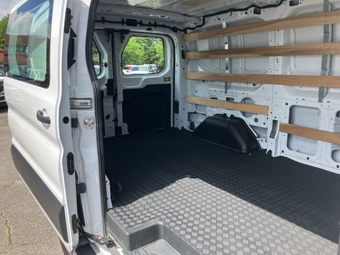 Used 2025 Ford Transit 250 Low Roof w/ Exterior Upgrade Package RWD image 24
