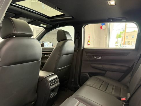 Used 2025 Honda CR-V Sport-L image 31