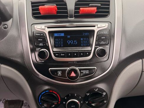 Used 2016 Hyundai Accent SE FWD image 22