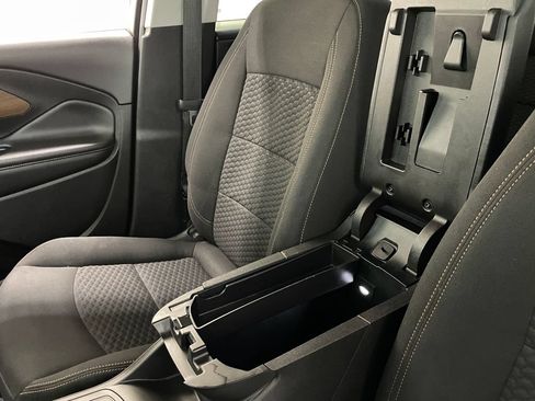 Certified 2018 GMC Terrain SLE FWD image 29