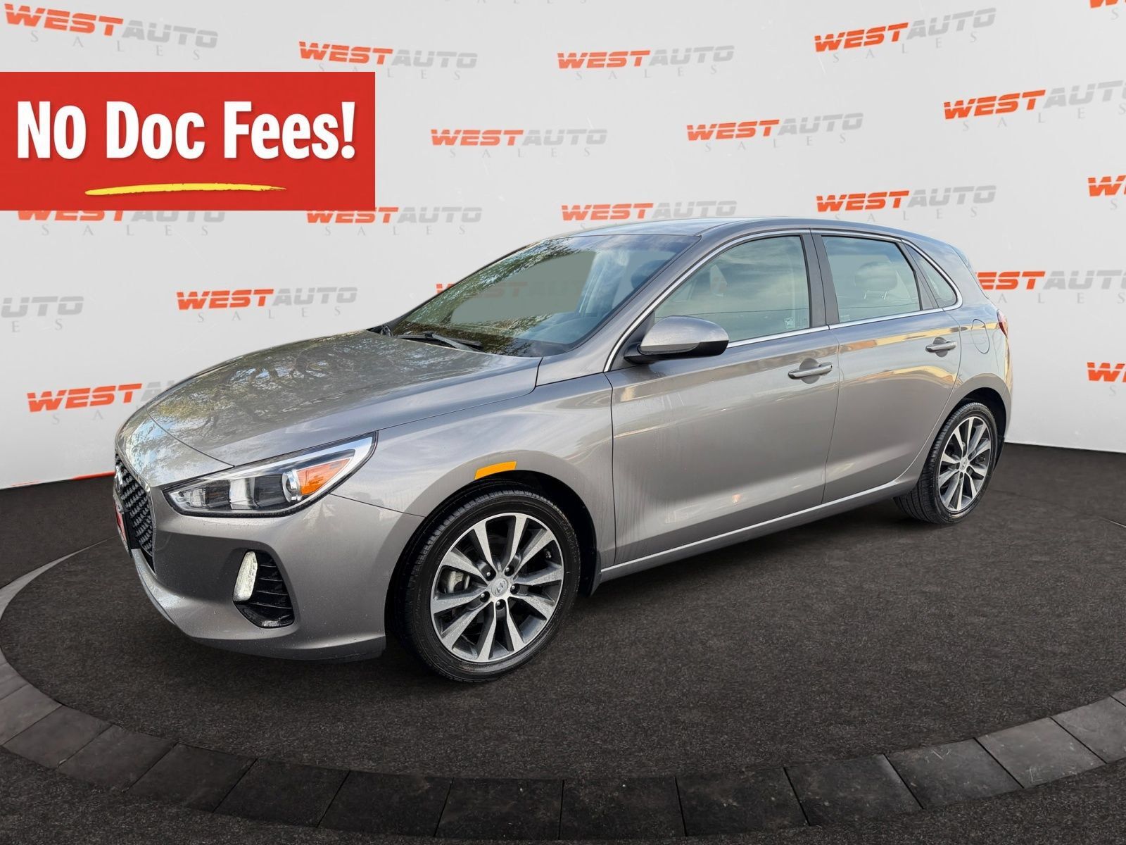 Used 2020 Hyundai Elantra GT FWD image 1
