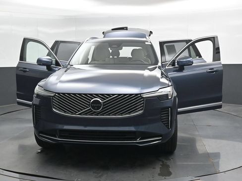 Used 2026 Volvo XC90 B6 Plus AWD/4WD image 48