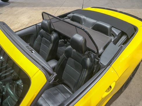 Used 2016 Ford Mustang GT Premium w/ Equipment Group 401A RWD image 19