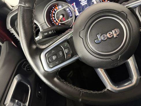 Used 2021 Jeep Gladiator Overland w/ Popular Equipment Package AWD/4WD image 34