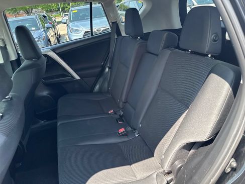 Used 2016 Toyota RAV4 LE AWD/4WD image 36