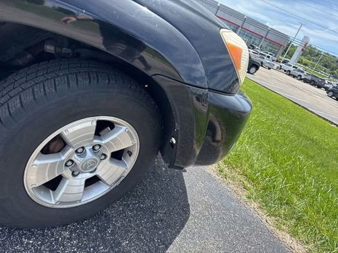 Used 2006 Toyota 4Runner SR5 AWD/4WD image 15