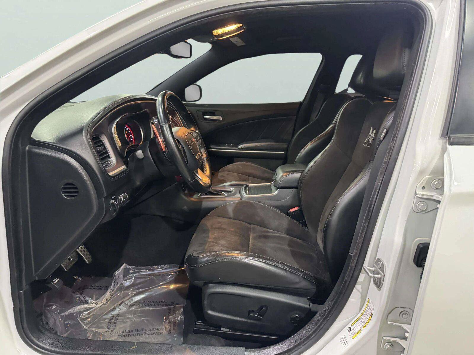 Used 2019 Dodge Charger Scat Pack w/ Dynamics Package RWD image 17