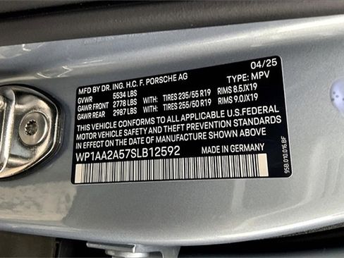 New 2025 Porsche Macan image 42