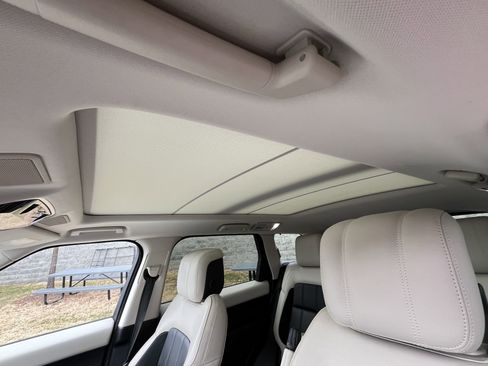 Used 2021 Land Rover Range Rover Sport HST image 24