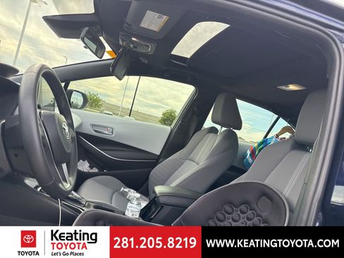 Certified 2024 Toyota Corolla SE w/ SE Package image 17