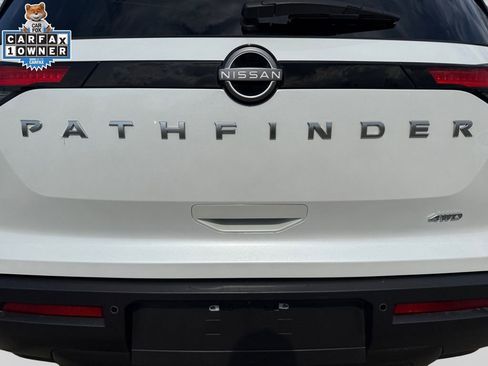 Certified 2025 Nissan Pathfinder SV AWD/4WD image 17