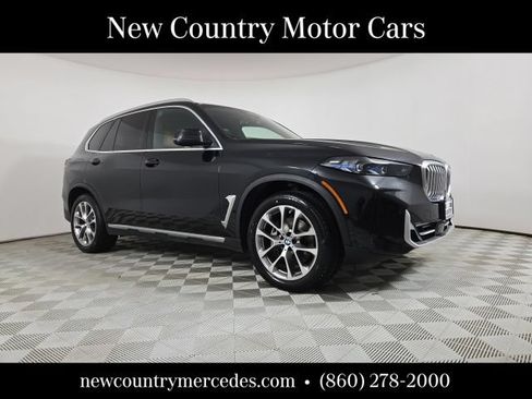 Used 2024 BMW X5 xDrive40i w/ Premium Package AWD/4WD image 1