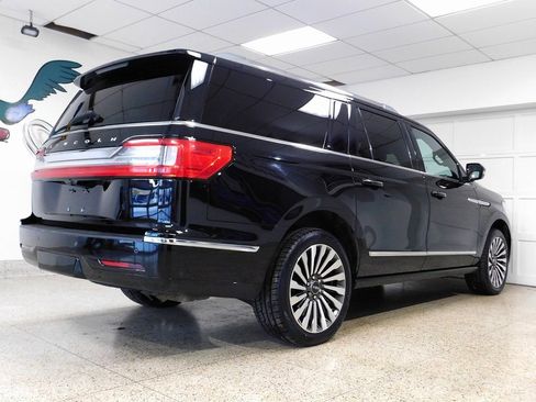 Used 2021 Lincoln Navigator L Reserve image 6
