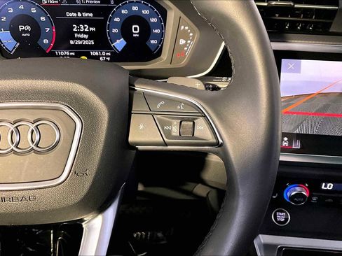Used 2024 Audi Q3 2.0T Premium Plus w/ Premium Plus Package image 24