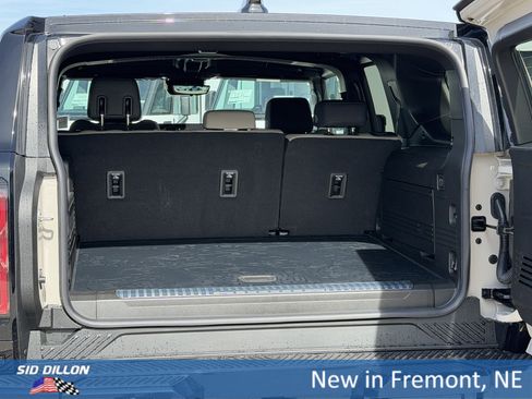 New 2026 GMC Hummer EV SUV AWD/4WD image 8