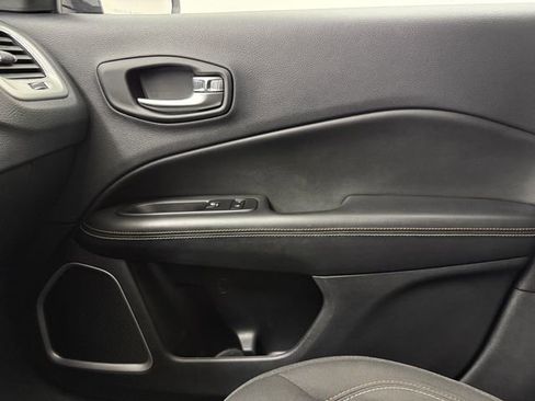 Used 2020 Jeep Compass Sport image 25