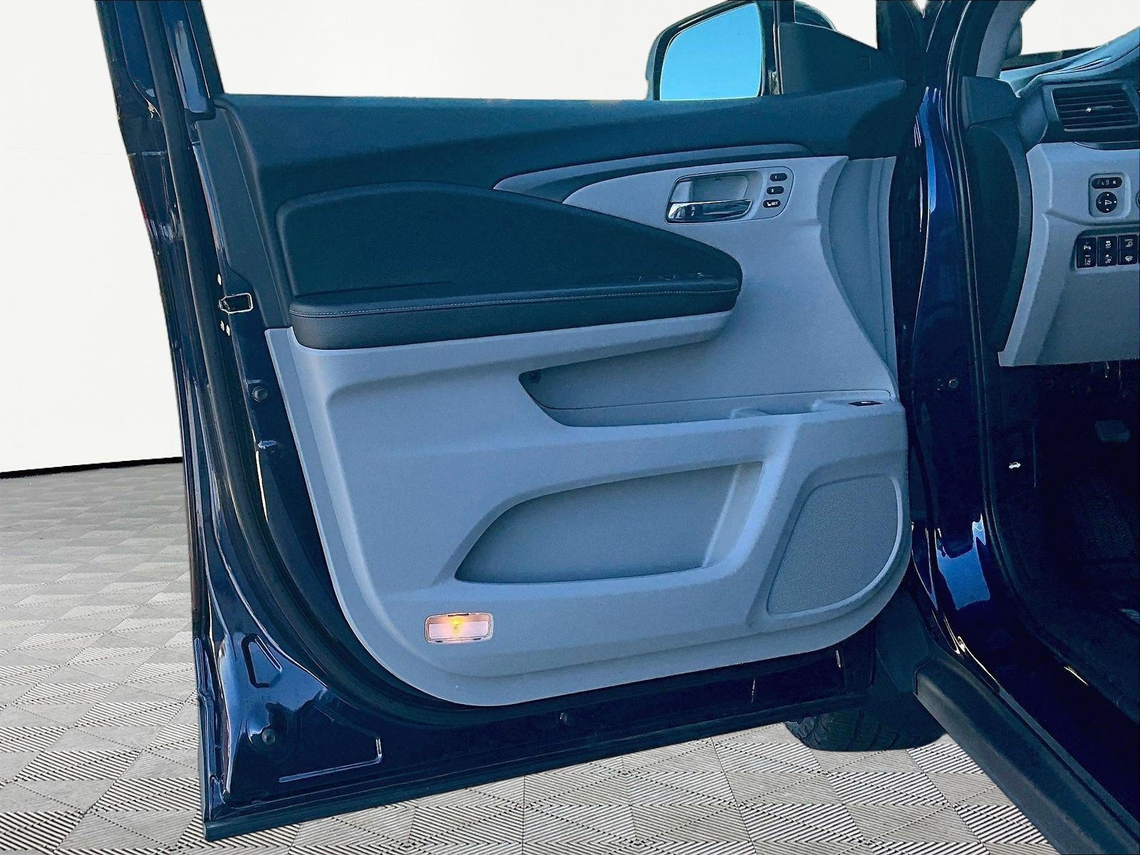 Used 2021 Honda Ridgeline RTL-E image 21