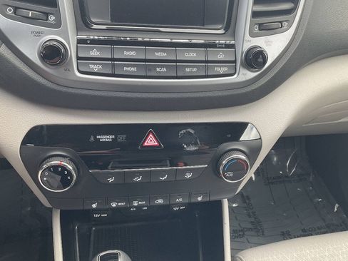Used 2017 Hyundai Tucson Sport FWD image 18