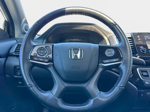 Used 2022 Honda Pilot Touring image 29