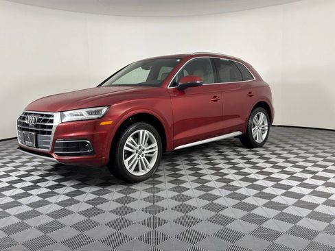 Used 2018 Audi Q5 Prestige w/ Prestige Package image 3