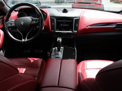 Used 2019 Maserati Levante GranSport AWD/4WD image 14