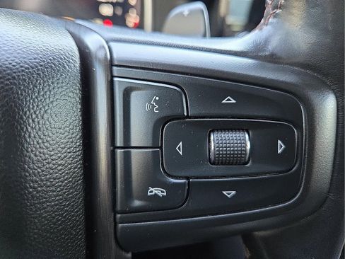 Certified 2022 GMC Sierra 1500 AT4 w/ AT4 Premium Package image 18