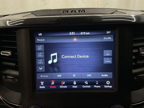 Used 2020 RAM 1500 Big Horn w/ Built-to-serve Edition AWD/4WD image 23
