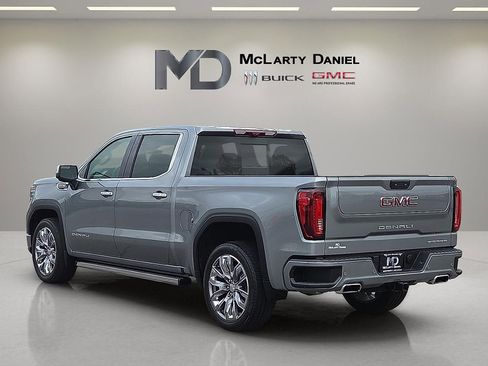 Used 2023 GMC Sierra 1500 Denali w/ Denali Reserve Package image 4