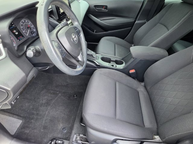 Used 2023 Toyota Corolla LE FWD image 6