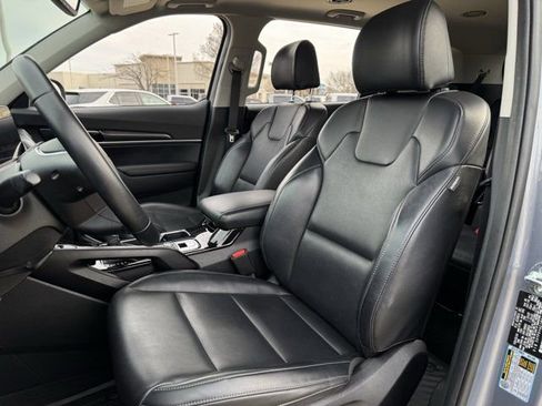 Used 2024 Kia Telluride S w/ S Sunroof Package image 30