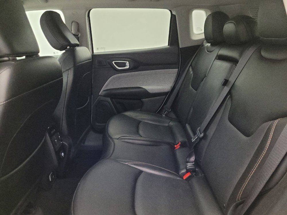 Used 2022 Jeep Compass Latitude w/ Sun and Sound Group AWD/4WD image 18